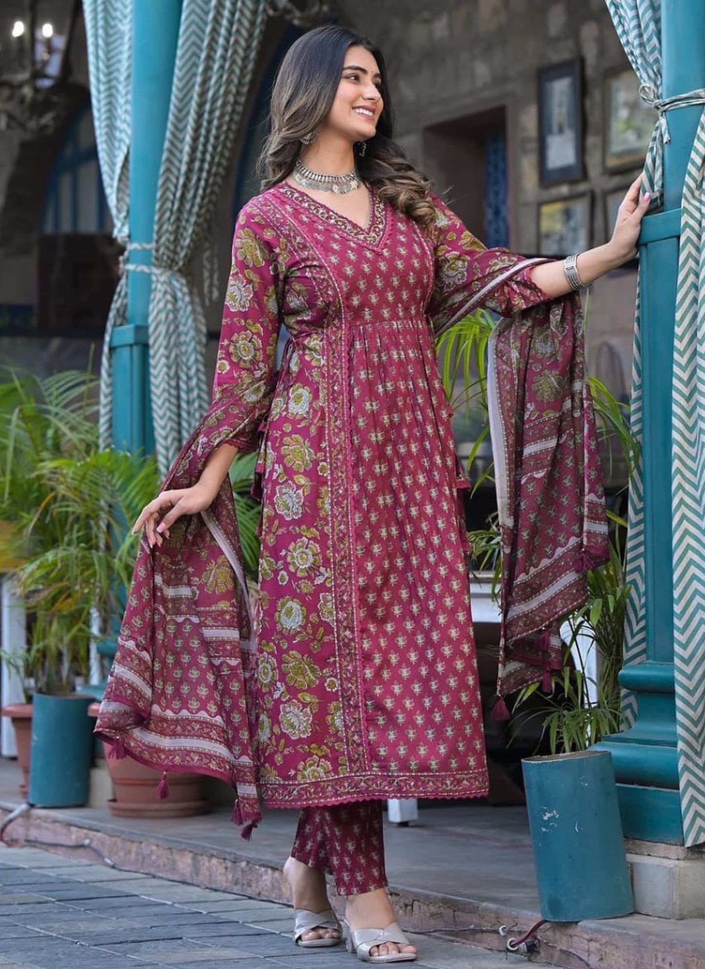 Styilsh Cotton Marron Kura With Pant & Dupatta