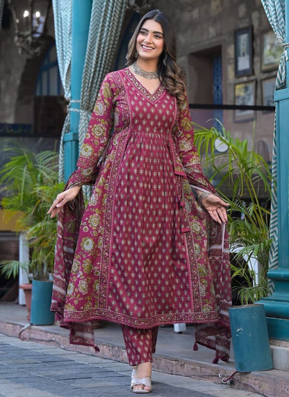 Styilsh Cotton Marron Kura With Pant & Dupatta