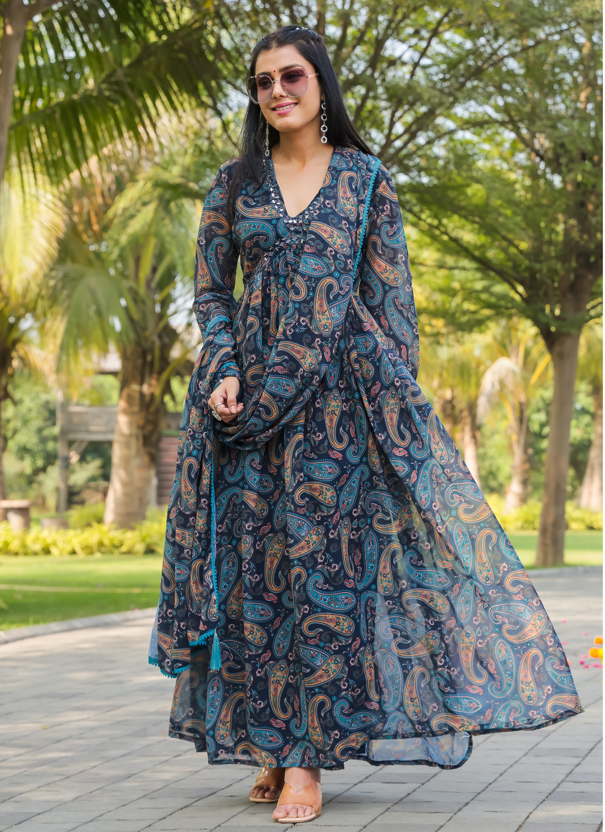 Bollywood Designer Dresses Online At Lowest Price – bollywoodfashion